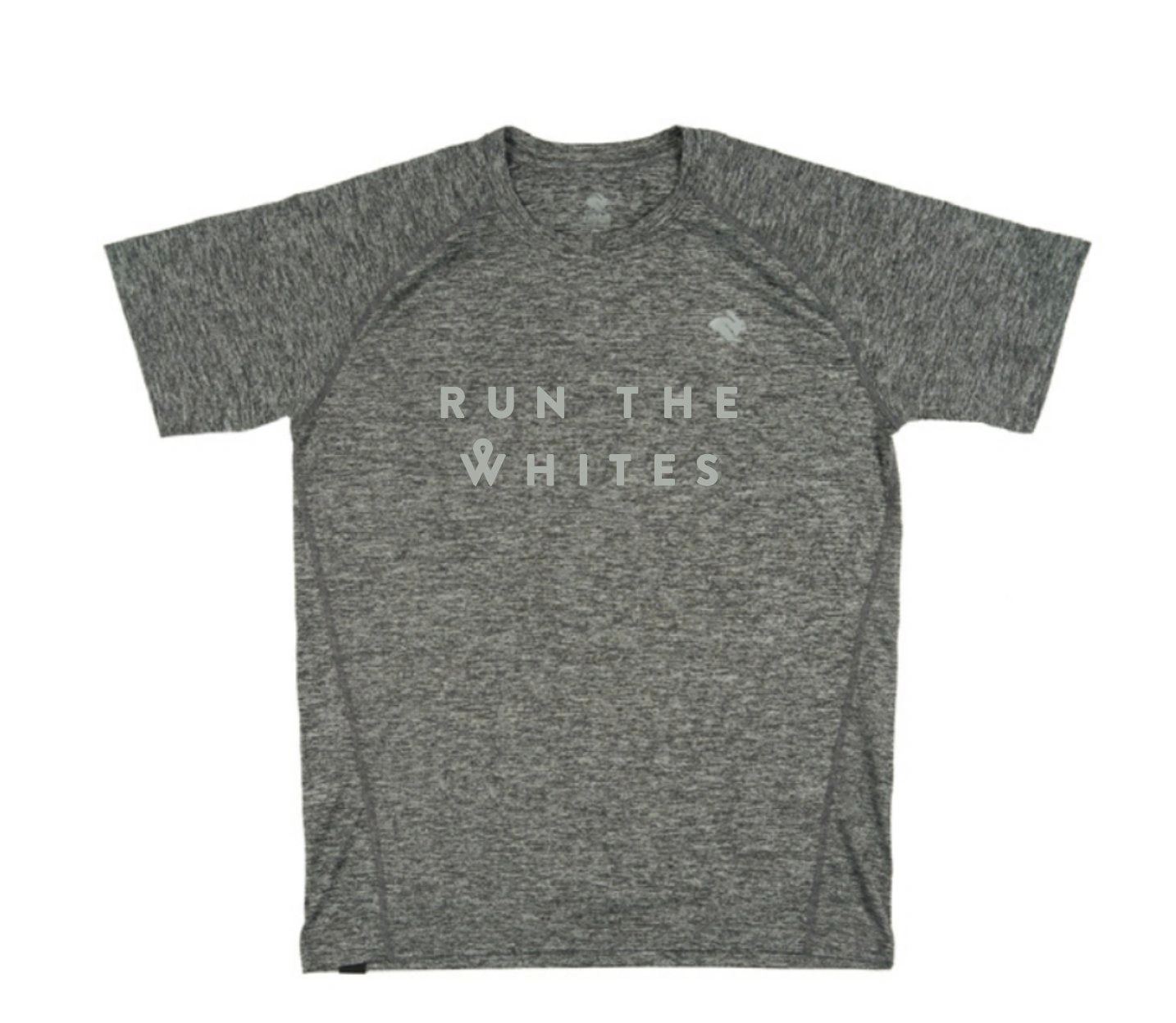 Run The Whites 2021: Vauhdilla valkoisissa, miesten huippupaita vauhdikkaaseen suoritukseen.